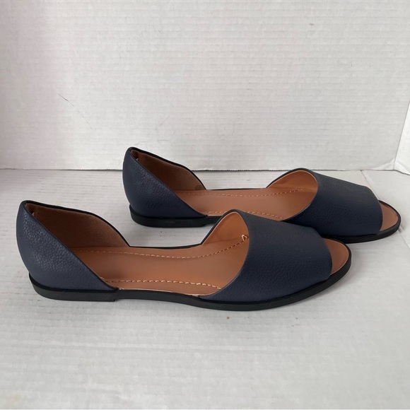 OPEN TOED NAVY FLATS - Picture 4 of 10